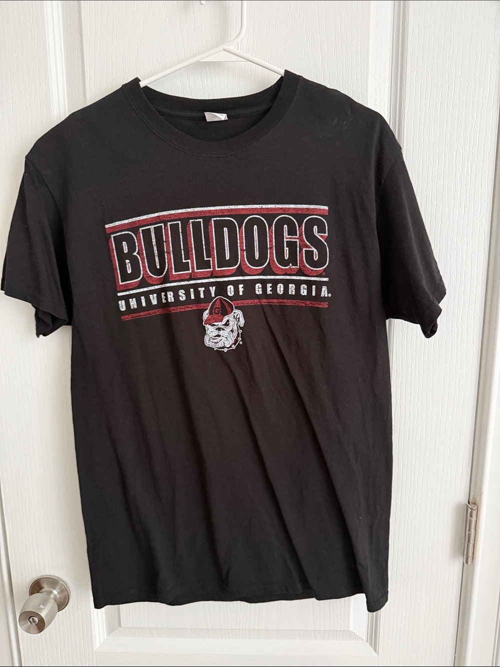 Hanes University of Georgia bulldogs tshirt size M